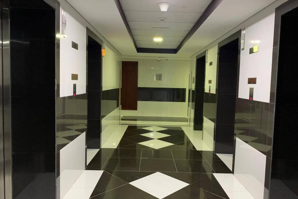 Cozy 2Bhk Near To Dmcc Metro Station -505 Apartment Dubai Bagian luar foto